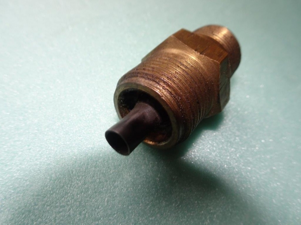 Tachoantrieb UTB TIH gebraucht mit vierkannt