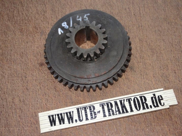 Zahnrad Allrad im Differenzial mit Nut für Bremsklotz UTB Fiat 45/18