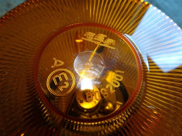 Rundumleuchte mit Magnet Fuß FER 12 Volt zugelassen in Deutschland