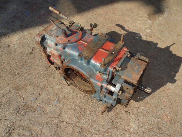 Achstrichter Endvorgelege Differenzial Traktor Fiat 640