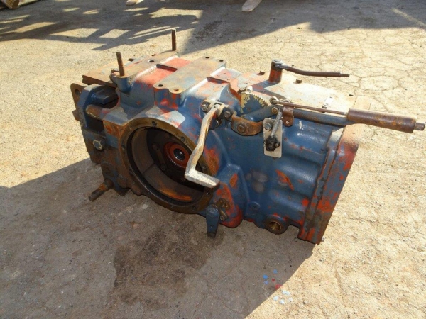 Achstrichter Endvorgelege Differenzial Traktor Fiat 640