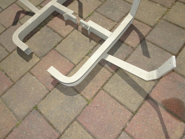 2 Stück Halter für Kotflügel ZT 300 vorn incl. Versand