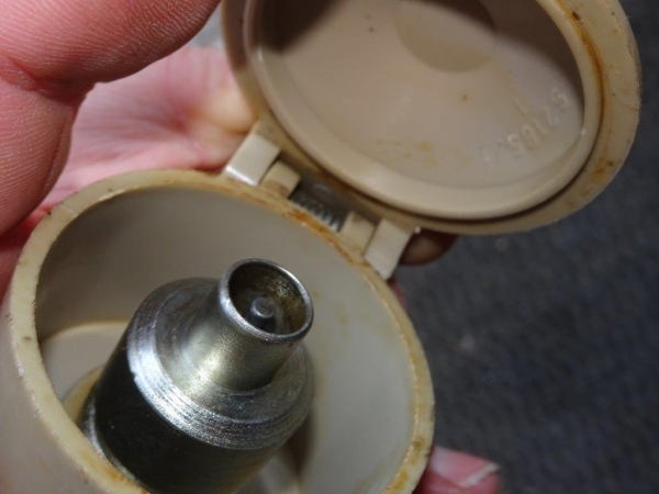 Stecker für Hydraulikanschluß für Anhänger M22x1,5