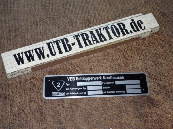 Typenschild VEB Schlepperwerk Nordhausen