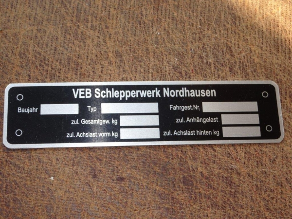 Typenschild Aluminium Schlepperwerk Nordhausen