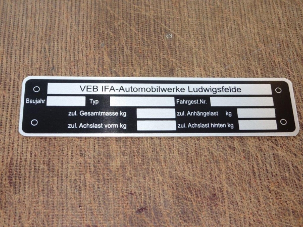 Typenschild IFA Automobilwerke Ludwigsfelde z.B. W50 L60