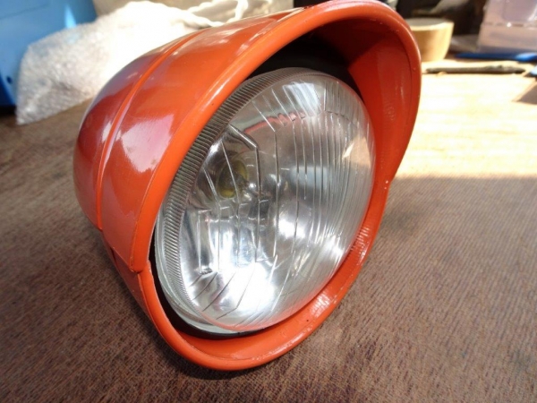 2 Stück Scheinwerfer Kunststoff UTB Fiat mit Leuchtmitteln