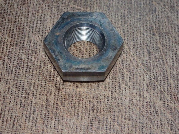 Mutter im Schaltgetriebe UTB Fiat