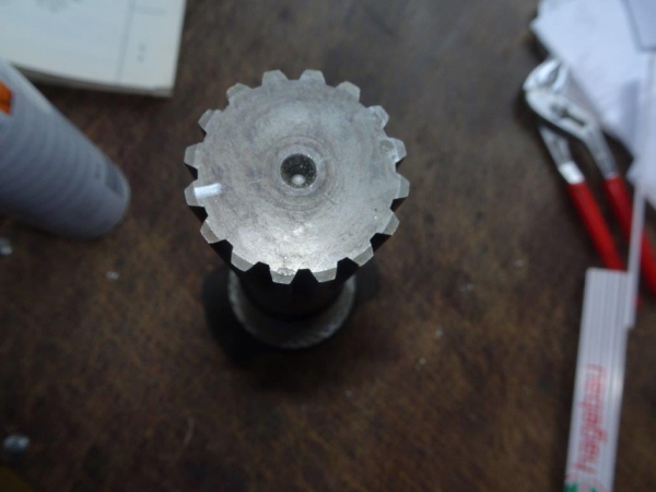 Antriebswelle Steckachse vorn Allrad UTB Fiat DT Modelle