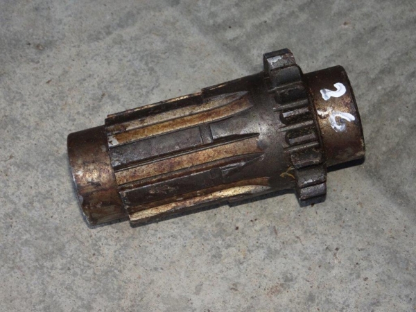 Hohlwelle Getriebe RS09 GT124 T157 mit 19 Zähne Nr. 26