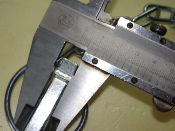 Federstecker Klappsplint  mit Kette für 11 mm Loch