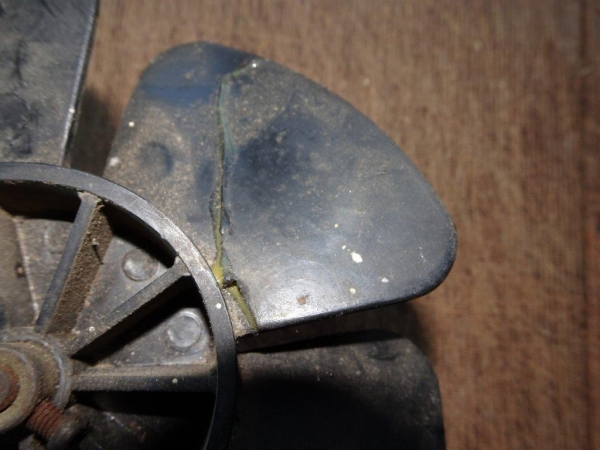 Lüftermotor für Gebläse vom UTB 302 gebraucht