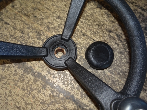 Lenkrad klein, weich + Knauf TIH  UTB Traktor + Fiat R450