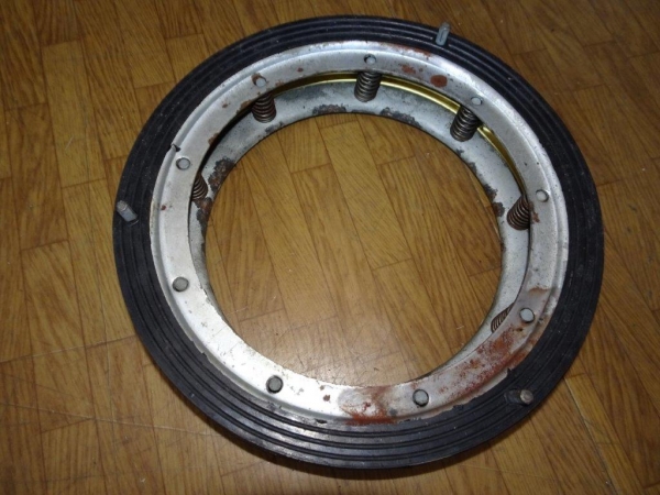 Zwischenstück Raupe Universal UTB S651