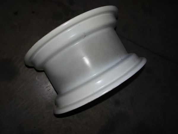 Felge sehr breit vorn 8 x 16 Zoll New Holland TD95 Fiat + UTB 5127198