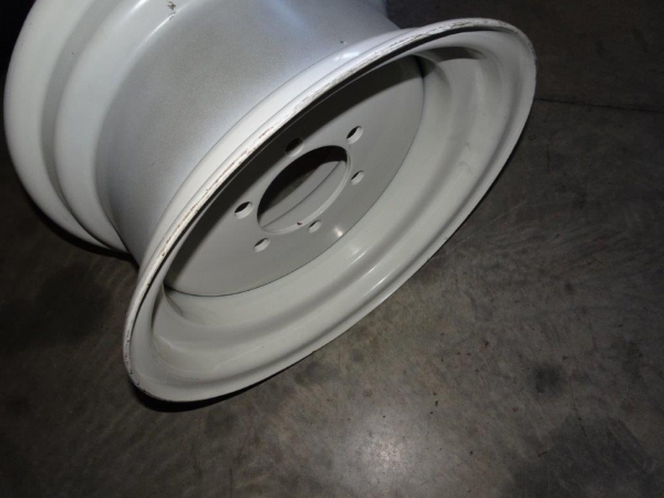 Felge sehr breit vorn 8 x 16 Zoll New Holland TD95 Fiat + UTB 5127198