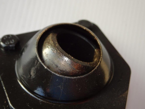 Führung Schwenklager Lenkstange UTB 650 651