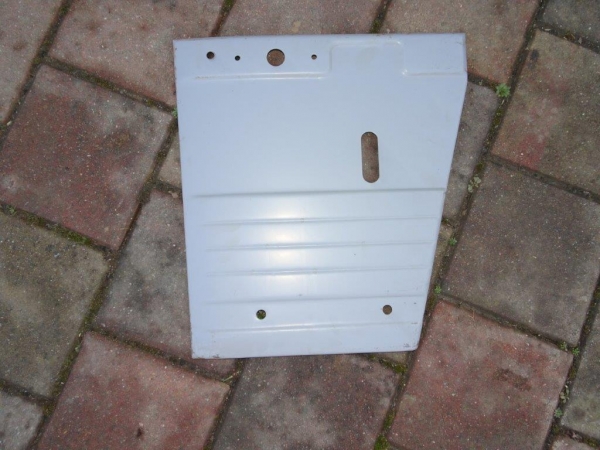 Seitenblech UTB 300 445 550 + TIH links