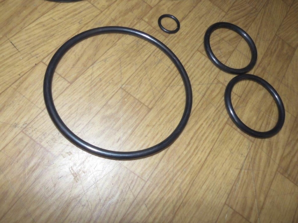 Dichtsatz O ring für Kraftheber mit 95 mm Kolbendurchmesser für UTB 300 bis UTB 640