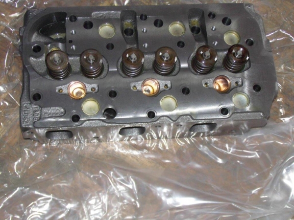 Zylinderkopf mit Ventilen Fiat Traktor 400 450 450DT 450R 480 540...  incl. Versandkosten