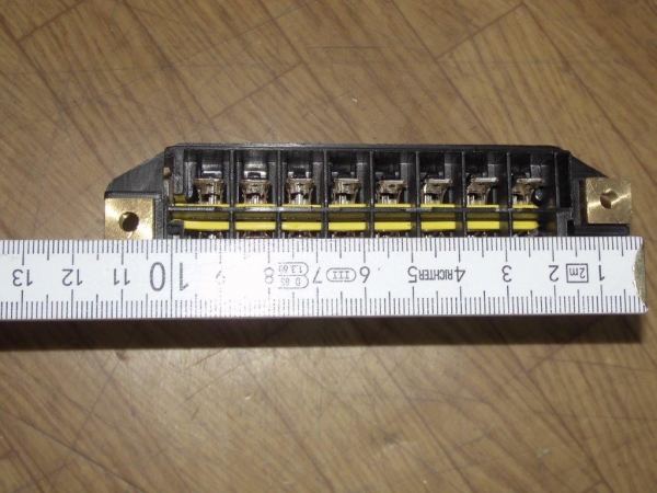 Sicherungsleiste UTB Fiat New Holland 8 fach mit Sicherungen