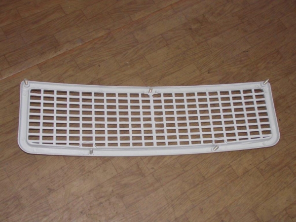 Frontgrill oben UTB V445 + Traktor Fiat 400 450 480 540 550 640