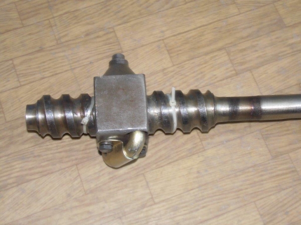 Lenkspindel lang Traktor Fiat Agri 55.46 - 65.46