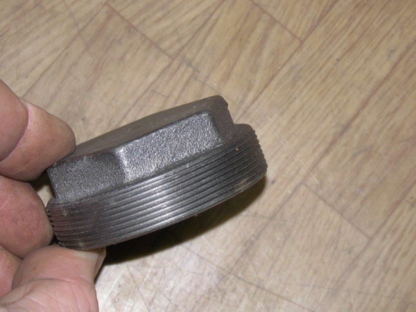 Schraubkappe UTB FIAT für Radnabe bei 16 Zoll Vorderad 1 Stück