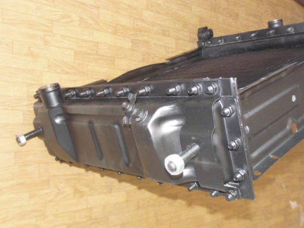 Kühler MTS 80 82 Belarus 900 920 Messing mit Deckel 70P-1301010 MTS80 MTS82 incl. Versand