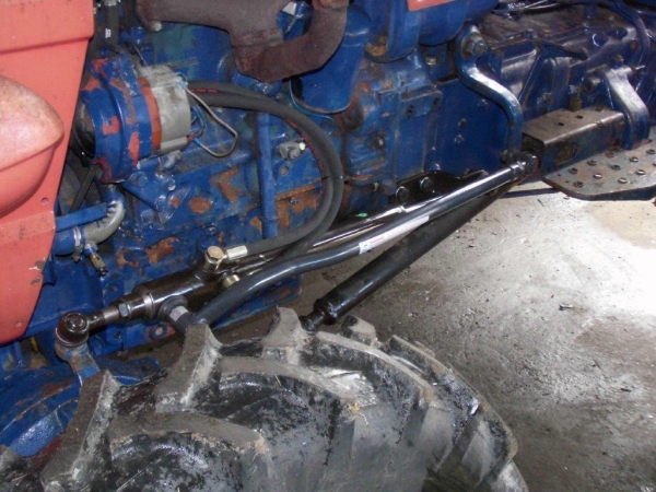 Hydraulische Lenkung Lenkungsunterstützung Lenkhilfe Traktor Fiat 550 + 640  DT  Allrad