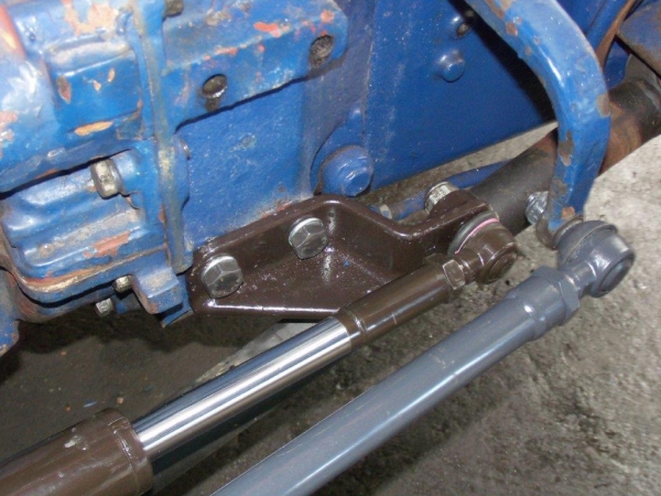 Hydraulische Lenkung Lenkungsunterstützung Lenkhilfe Traktor Fiat 550 + 640  DT  Allrad