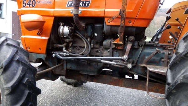 Hydraulische Lenkung Lenkungsunterstützung Lenkhilfe Traktor Fiat 540 DT Spezial