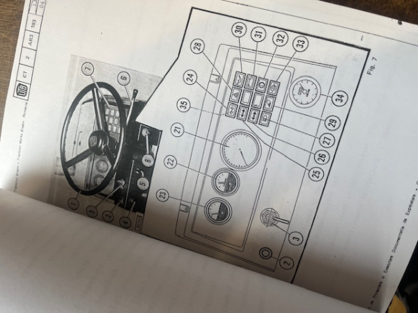 Technisches Handbuch Traktor UTB 553 / 643 original