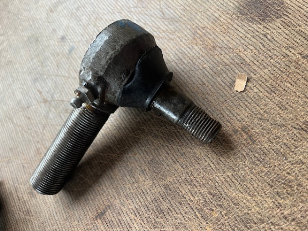 2 Stück Spurstangenkopf original UTB 650 651 altbestand rechts + links Gewinde