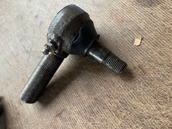 2 Stück Spurstangenkopf original UTB 650 651 altbestand rechts + links Gewinde