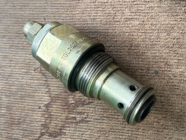 Ventil DDR Orsta Hydraulik Druckbegrenzungsventil aus Lagerbestand