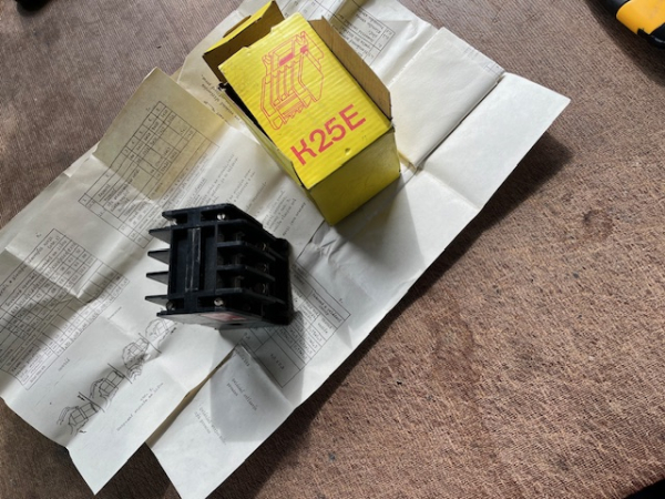 DDR / VEB Luftschütz/ Schaltschütz K25E