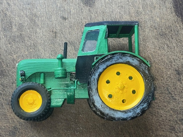 Modell Traktor Famulus Holz