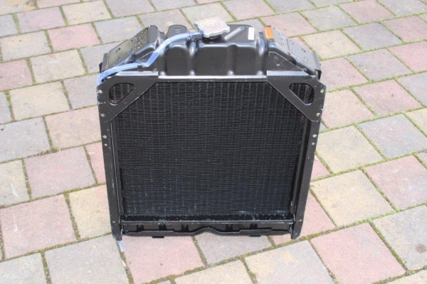 Kühler verstärkt für Fiat 640 / UTB 550 640