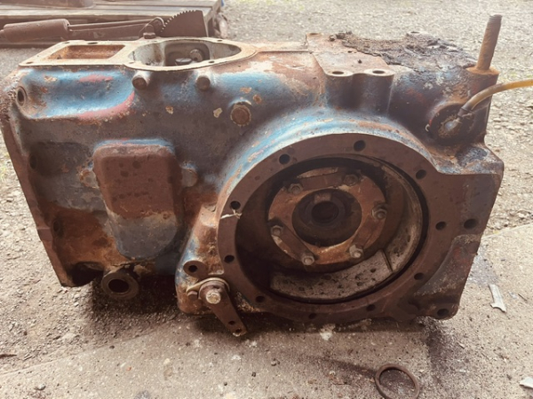 Differenzial Gehäuse vom UTB 445 bzw. Fiat 450  als Ersatzteilspender incl. Versandkosten