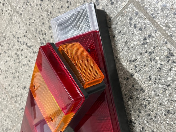 Rücklicht 2 Stück groß Universal Sonderposten
