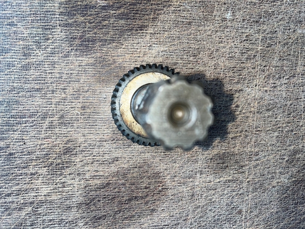 Zahnrad Welle im Schwungmassenausgleich UTB Fiat 550 640 40 Zähne ca. 12cm