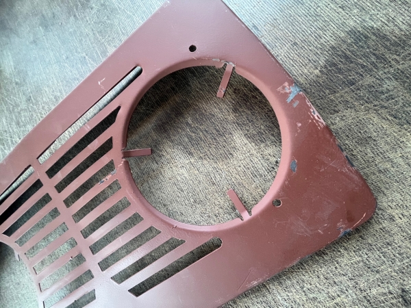 Grill oben für Lampeneinbau UTB 300 550 640
