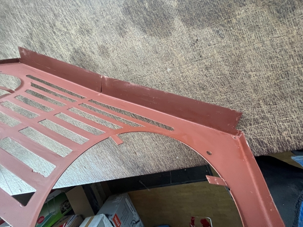 Grill oben für Lampeneinbau UTB 300 550 640