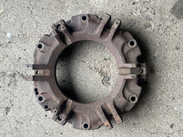 Gehäuse vom Kupplungsautomat UTB 550 M ( Super)10 Zoll für 27 cm Scheibendurchmesser