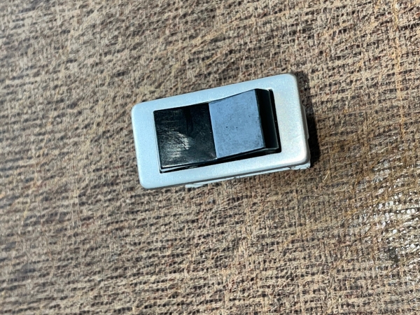 Schalter Kippschalter für UTB 302 und andere