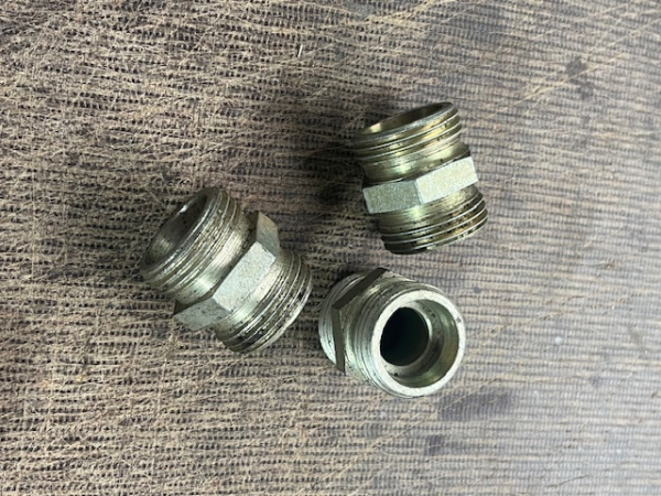 Hydraulik Verschraubung TIH 445 Gewinde M27x2 + M27x2