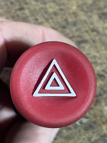 Warnblinkschalter Belarus MTS | 245.3710  MTS 80 / 82 /820  MTS 920