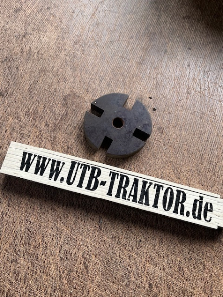 Mitnehmerscheibe für Einspritzpumpe aus Pertinax T174 Famulus ITM533 original DDR Bestand