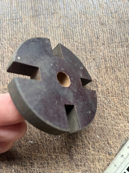 Mitnehmerscheibe für Einspritzpumpe aus Pertinax T174 Famulus ITM533 original DDR Bestand